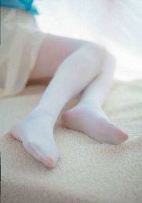 年轻的老师4完有限中字_字幕高清版在线观看