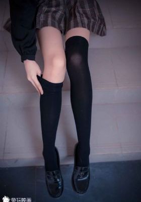 年轻的保姆6_高清免费在线观看