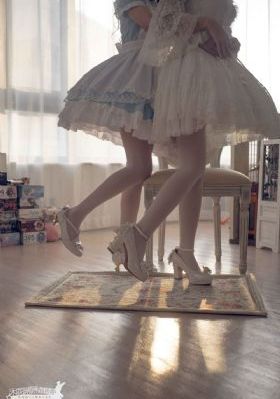 周末同床在线看_手机MP4字幕高清版在线播放
