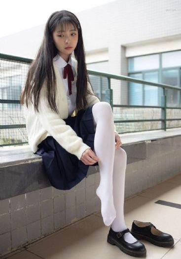 按摩房的女大学生们_国产剧高清完整版