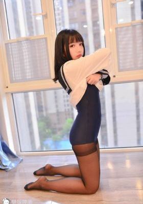 美女搞逼_国产剧高清在线